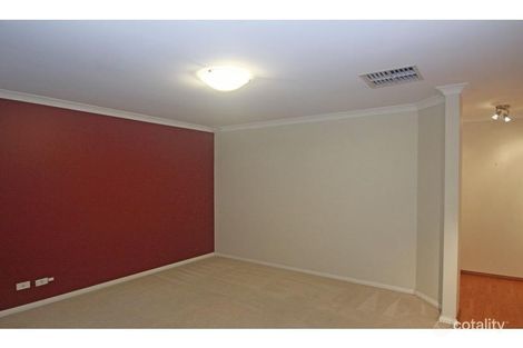 Property photo of 18 The Lakes Boulevard Jandakot WA 6164