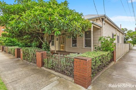 Property photo of 82 Hall Street Newport VIC 3015