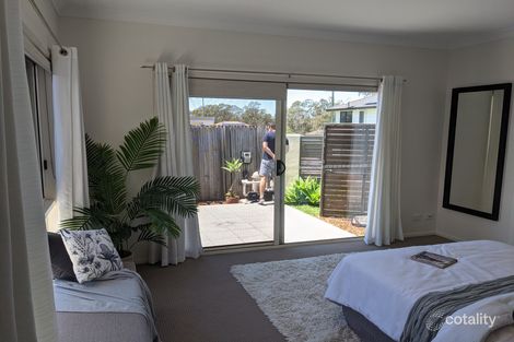 Property photo of 13 Seeana Crescent Bridgeman Downs QLD 4035