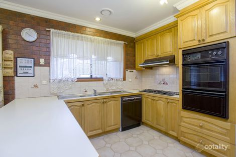 Property photo of 7 Landau Place Avondale Heights VIC 3034