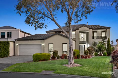 Property photo of 4 Lake King Circle Waterways VIC 3195