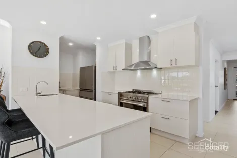 Property photo of 33 Fairway Drive Yarrawonga VIC 3730