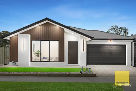 18 DARTER ST, MICKLEHAM, VIC 3064