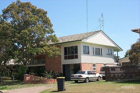 86 Miller St, Urangan, QLD 4655