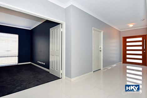 Property photo of 9 Melnik Street Caversham WA 6055