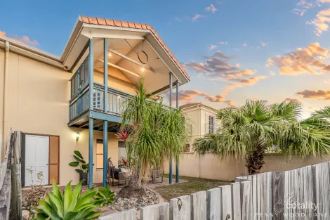 Property photo of 6/25 Beach Road Dolphin Heads QLD 4740