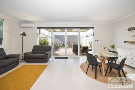 Property photo of 21 Ballymote Gardens Ridgewood WA 6030