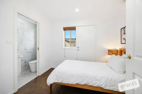 Property photo of 3/1 Daniher Close Berwick VIC 3806