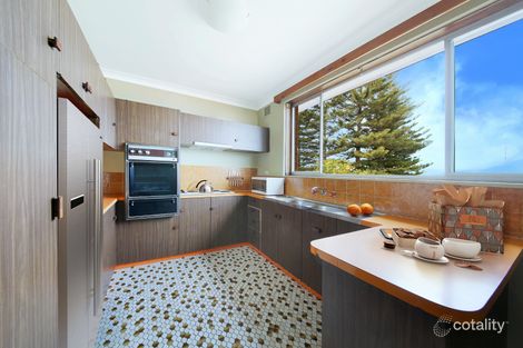 Property photo of 82 Hassan Street Lake Heights NSW 2502