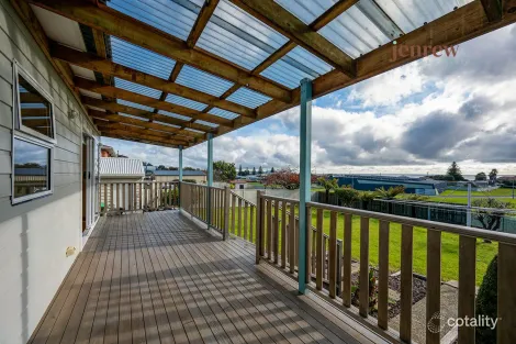 Property photo of 18 Saundridge Road Cooee TAS 7320
