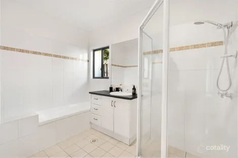 Property photo of 19 Majorca Crescent Varsity Lakes QLD 4227