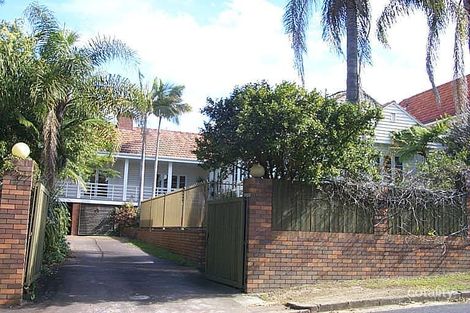 Property photo of 16 Castleton Street Hamilton QLD 4007