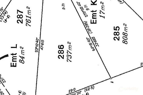 8 Barra Cl, Kanimbla, QLD 4870