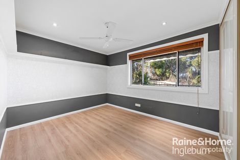 Property photo of 11 Salamaua Place Glenfield NSW 2167