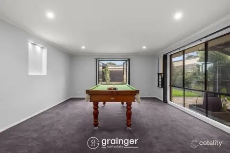 Property photo of 13 Iriswells Close Tooradin VIC 3980