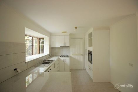 Property photo of 13 Maralee Court Berwick VIC 3806