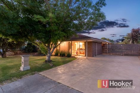 Property photo of 11 Wynette Close Hampton Park VIC 3976