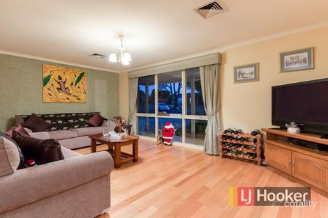 Property photo of 11 Wynette Close Hampton Park VIC 3976