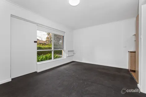 Property photo of 2/68 Woornack Road Carnegie VIC 3163
