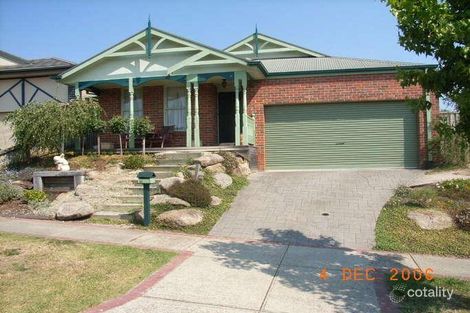 Property photo of 14 Buvelot Court Chirnside Park VIC 3116