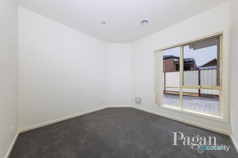 Property photo of 2/10 Francis Street Oak Park VIC 3046