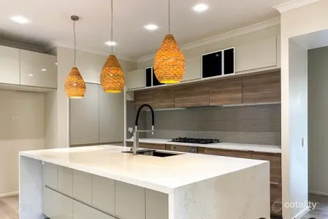 Property photo of 32 Alamanda Boulevard Point Cook VIC 3030