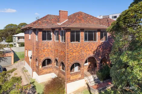 11 PITTWATER RD, GLADESVILLE, NSW 2111