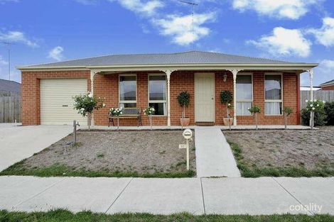 Property photo of 10 Paratone Crescent St Albans Park VIC 3219