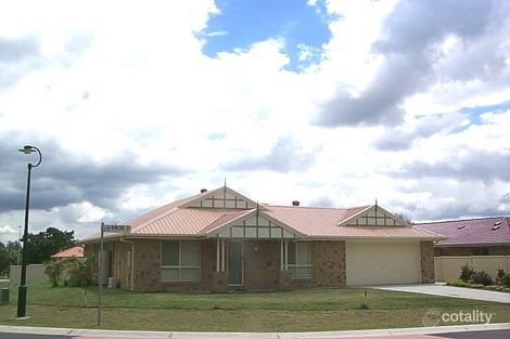 Property photo of 4 Waltham Street Heritage Park QLD 4118