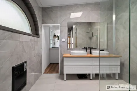 Property photo of 54 Seymour Street Bathurst NSW 2795