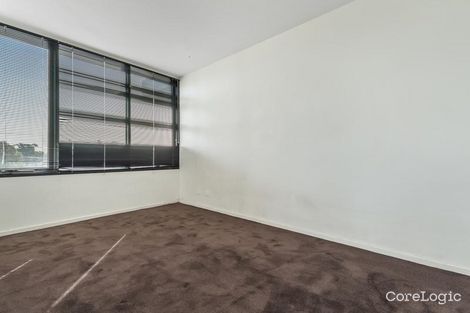 Property photo of 13/32 East Esplanade St Albans VIC 3021