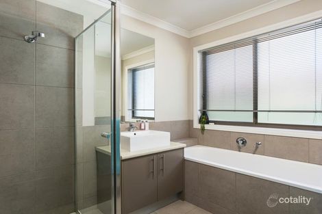 Property photo of 8 Deharl Court Ascot VIC 3551