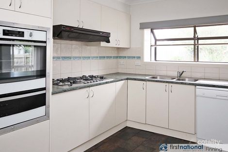 Property photo of 18 Farrer Close Cranbourne VIC 3977