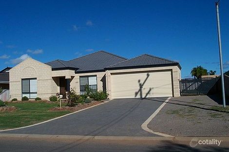 272 Fifth St, Wonthella, WA 6530