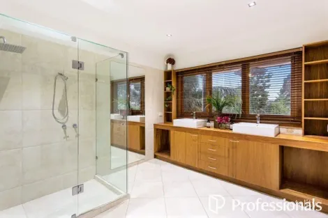 Property photo of 19 Beach Road Beaumaris VIC 3193