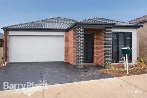 41 Rockford St, Pakenham, VIC 3810