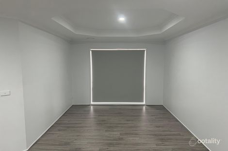 Property photo of 12 Brogil Walk Sydenham VIC 3037