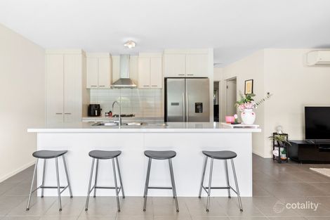 Property photo of 21/5 Thomas Carr Drive Tarneit VIC 3029