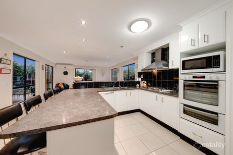 Property photo of 18 Cantwell Road Narre Warren North VIC 3804