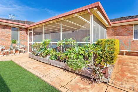 Property photo of 16 Camellia Place Woongarrah NSW 2259