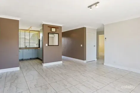 Property photo of 2/24 Fourth Avenue Sandgate QLD 4017