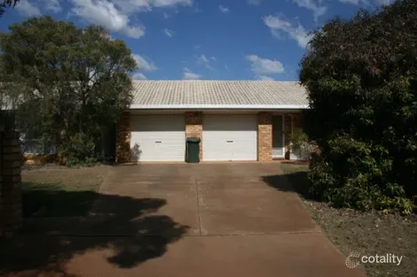 2/22 Youngman St, Kingaroy, QLD 4610