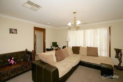 Property photo of 5 Overdale Drive Bourkelands NSW 2650
