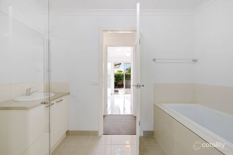 Property photo of 18 Rosella Grove Cowes VIC 3922