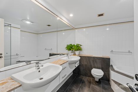 Property photo of 13/76-80 Chichester Drive Arundel QLD 4214