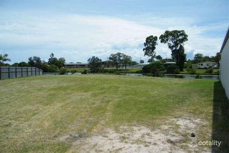 Property photo of 20 Harrison Circuit Urangan QLD 4655