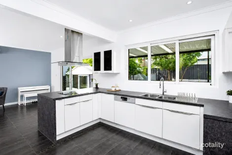 Property photo of 140 Brompton Road Wembley Downs WA 6019