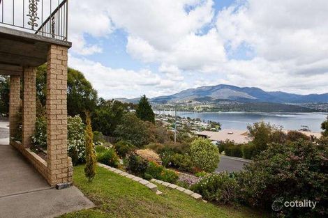 Property photo of 65 Loatta Road Rose Bay TAS 7015