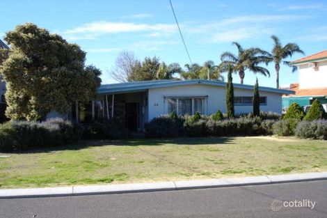 Property photo of 34 Edmondson Crescent Karrinyup WA 6018