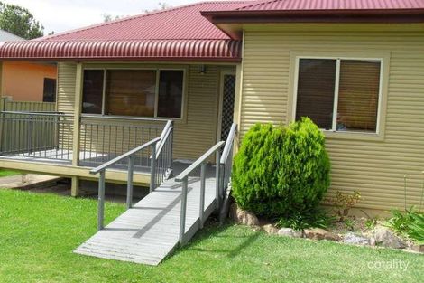 7 Uralba St, West Wollongong, NSW 2500